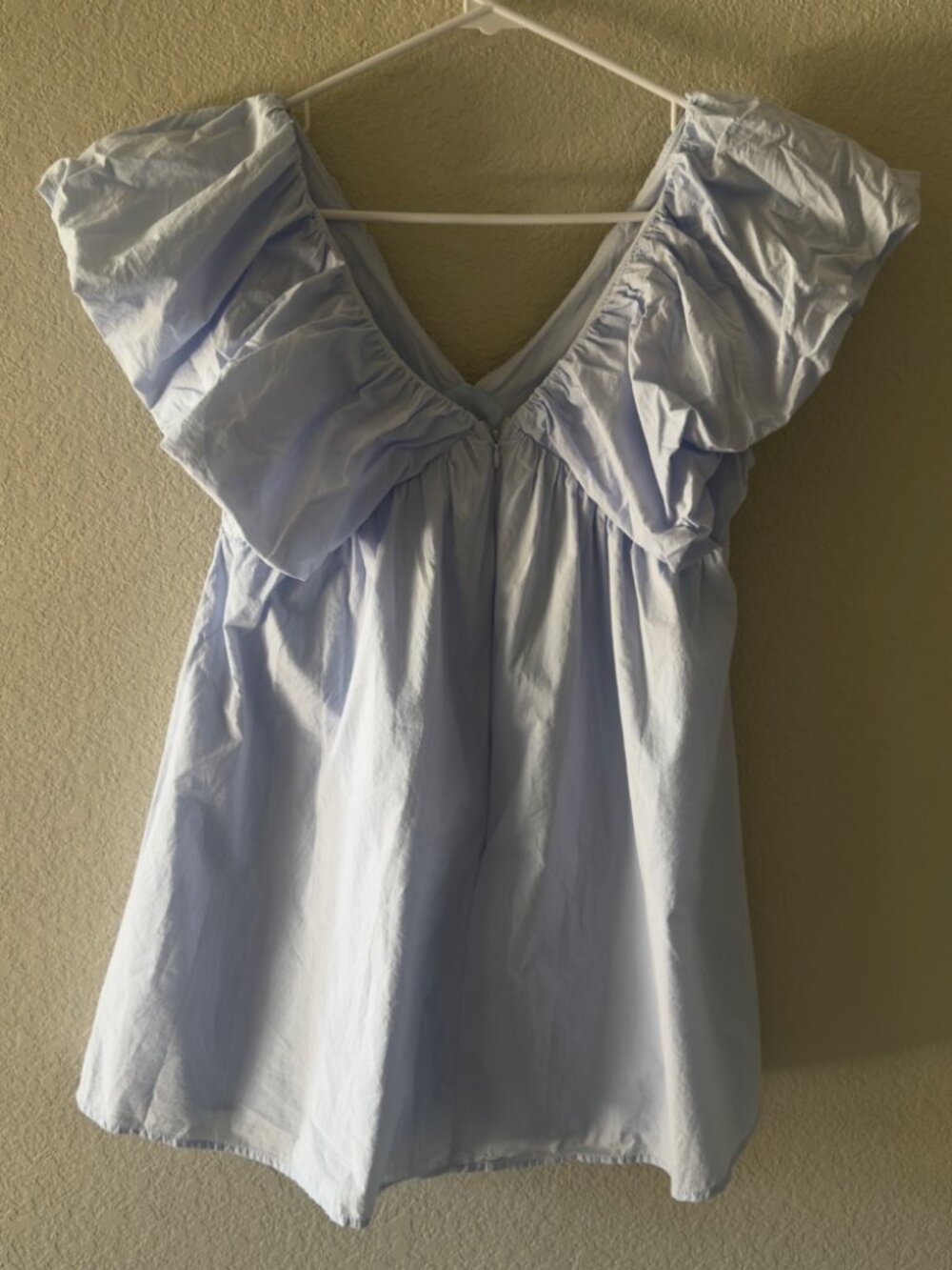 Day + Moon Light Blue Ruffle Short Sleeve Top (Size S)